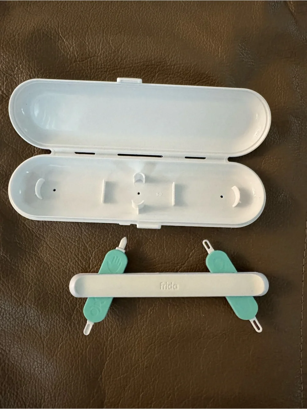 Frida Baby 3-in-1 Picker